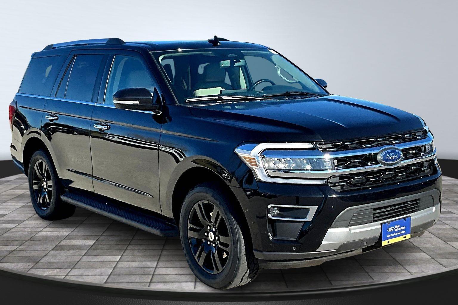 2024 Ford Expedition Limited's photo