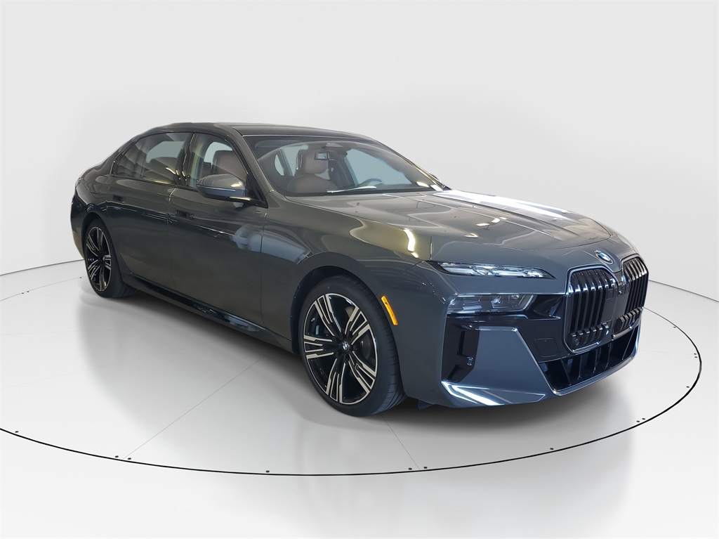 2026 Bmw 740i photo 2