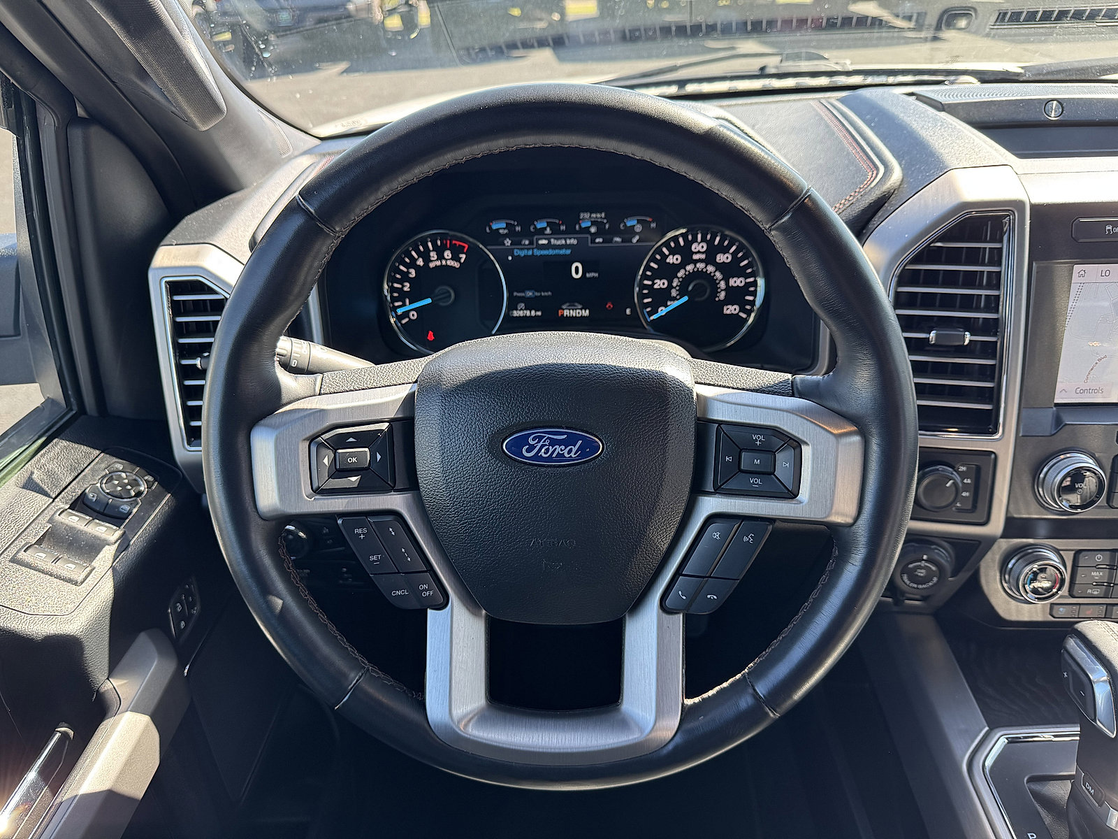 2020 Ford F-150 Platinum photo 12