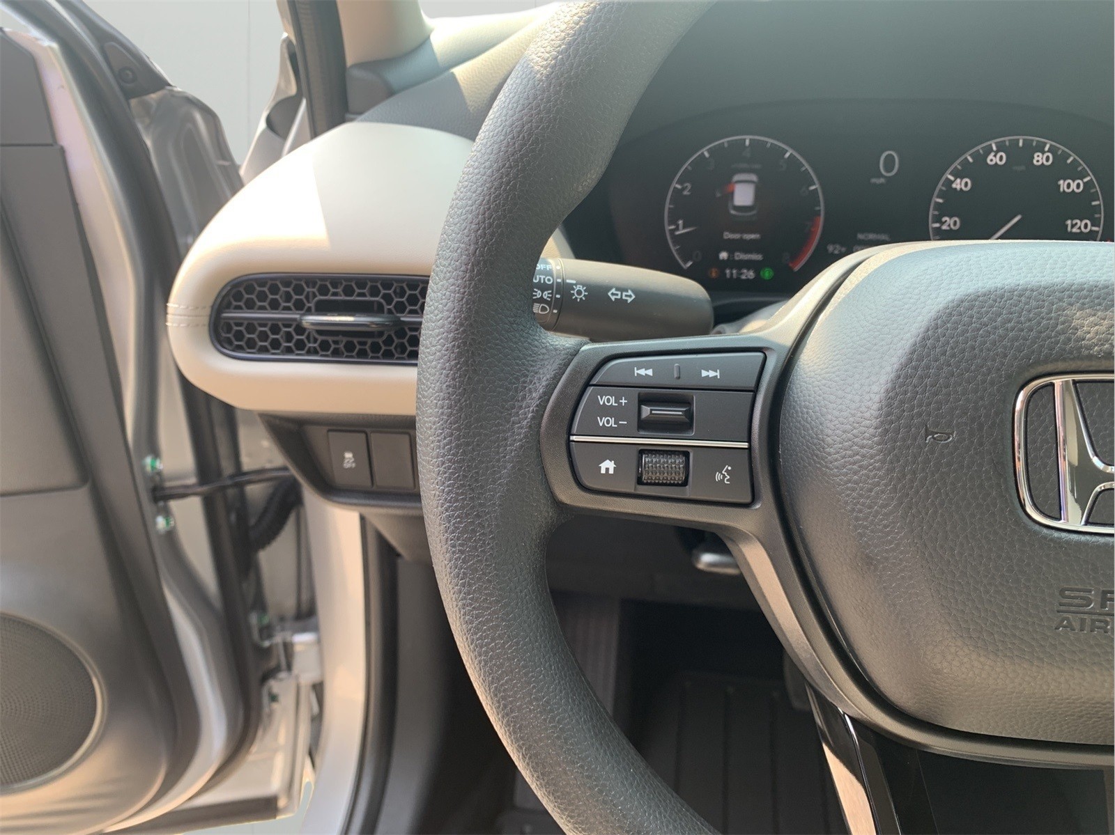 2026 Honda HR-V LX photo 7