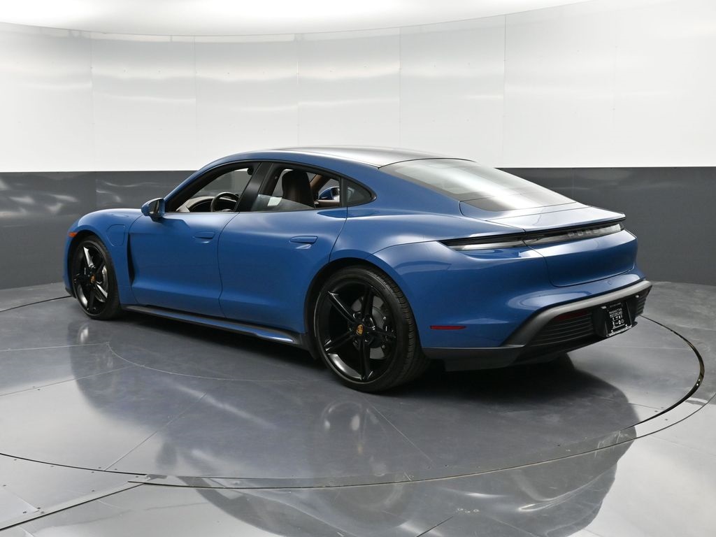 2023 Porsche Taycan 4S photo 2