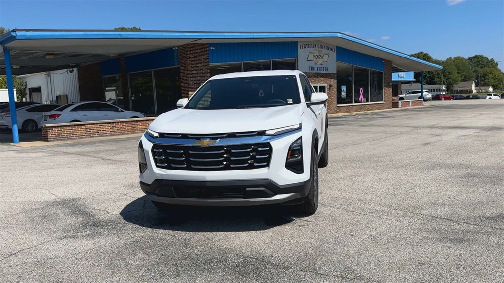 2026 Chevrolet Equinox LT photo 4