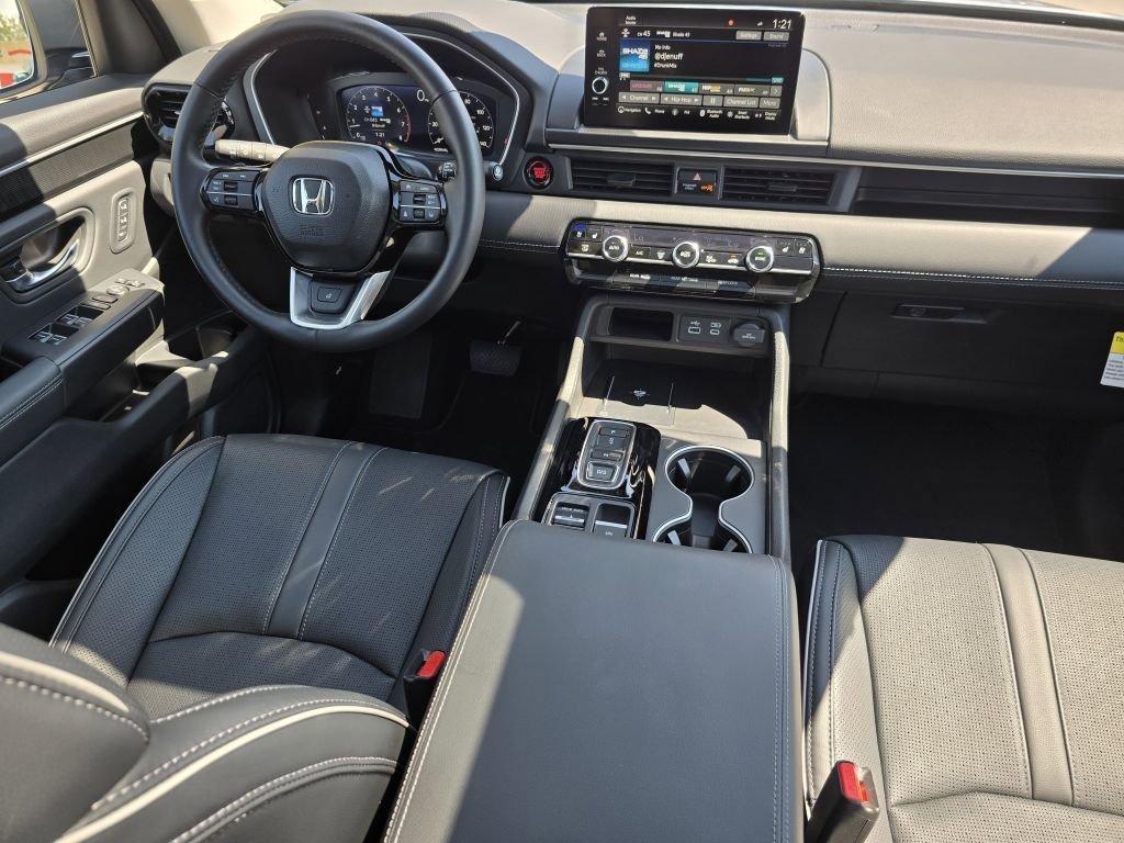 2025 Honda Pilot Elite photo 28