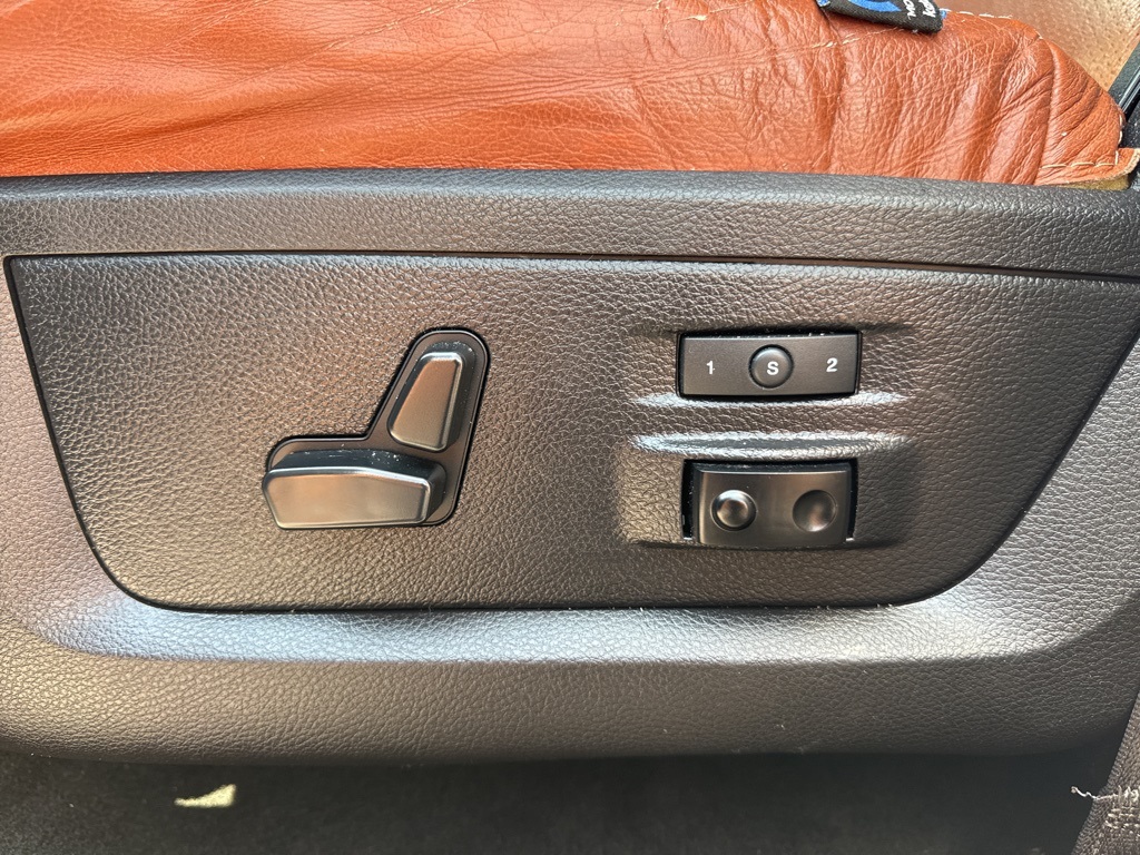 2016 Ram 1500 Laramie photo 26