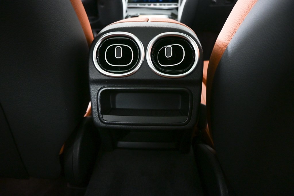 2025 Mercedes Benz C 300 photo 15