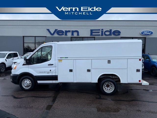 2022 Ford Transit Cutaway Base's photo