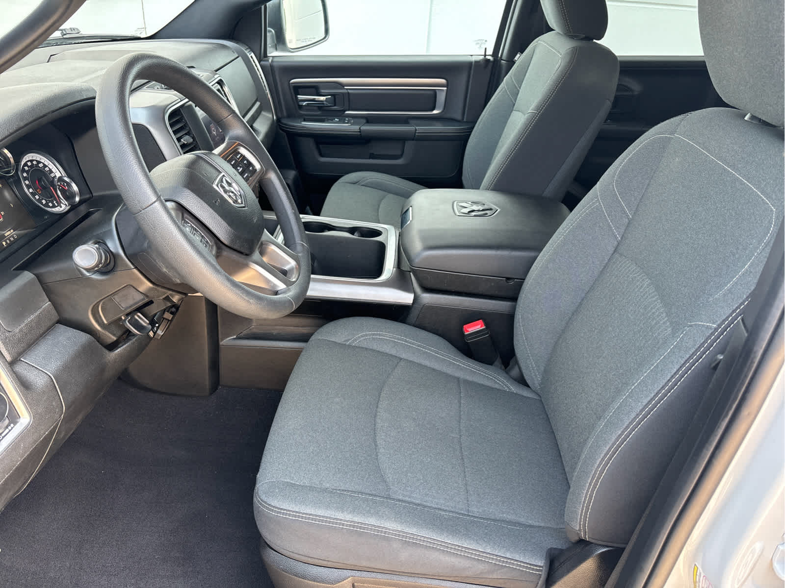 2022 Ram 1500 Classic Warlock photo 10