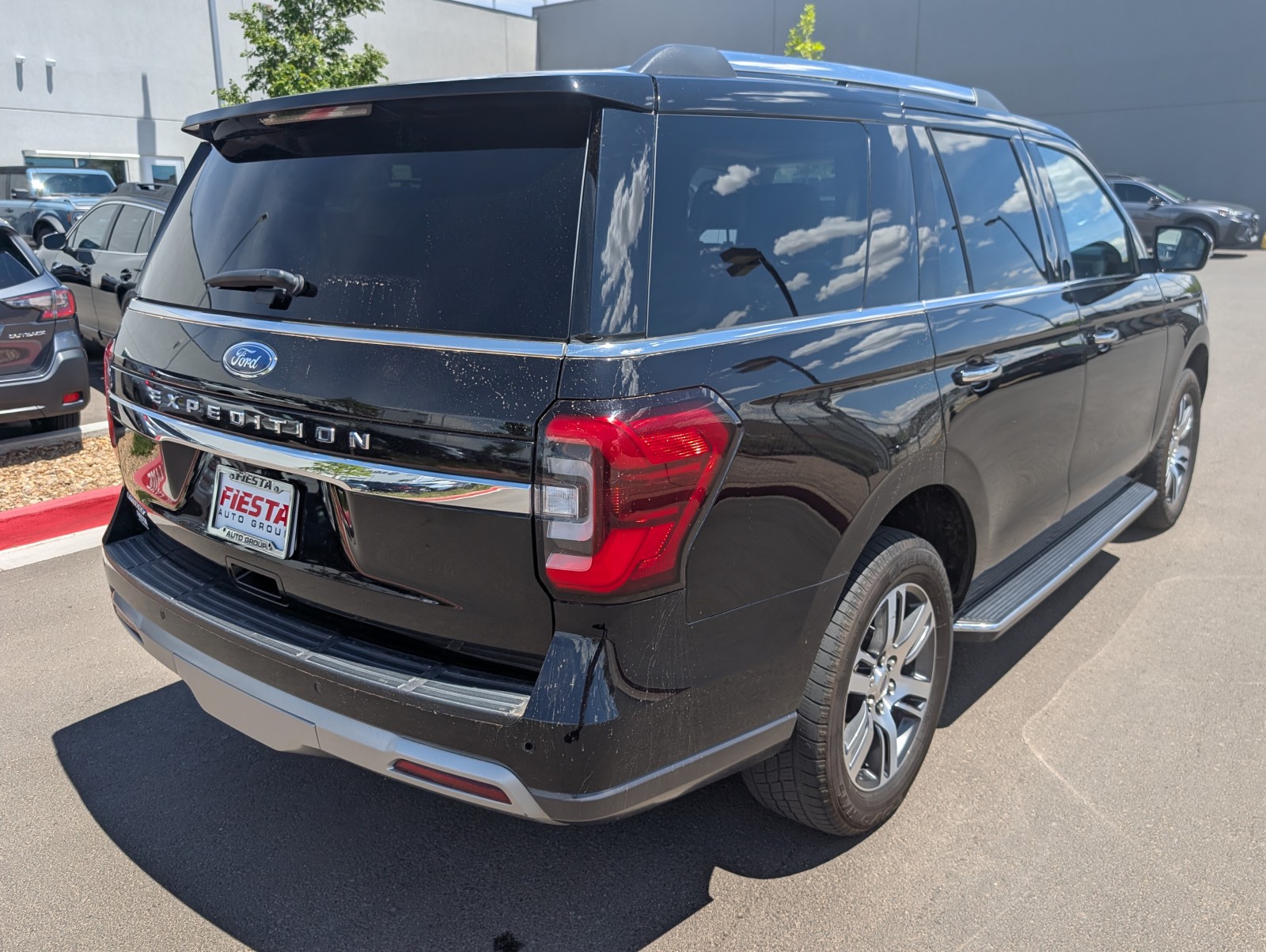 Used 2023 BLACK Ford Limited image 5