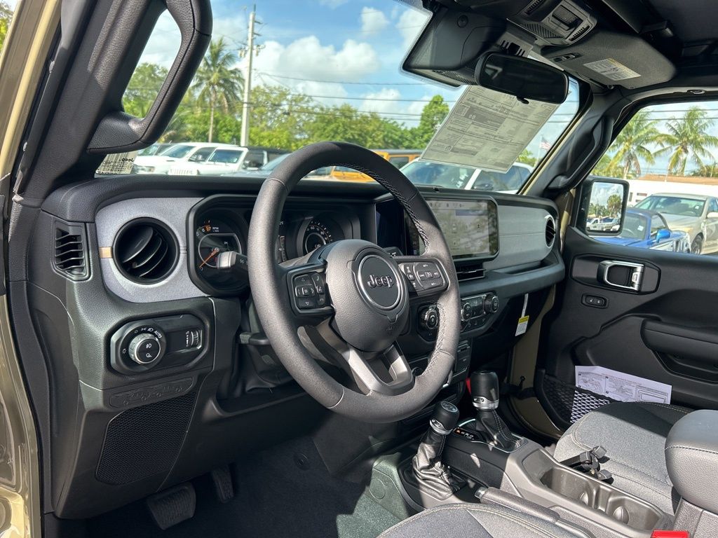 2025 Jeep Gladiator Sport photo 9