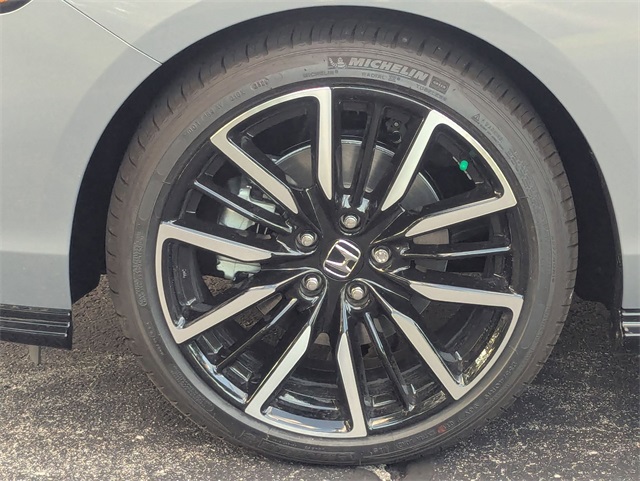 2025 Honda Accord Hybrid Touring photo 10