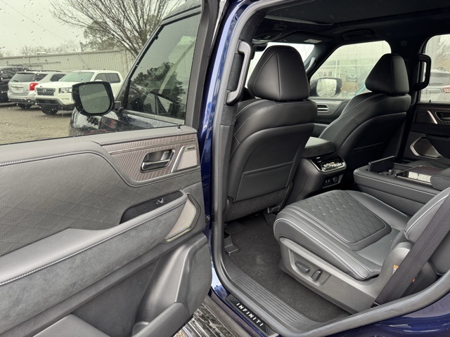 2025 Infiniti QX80 photo 29