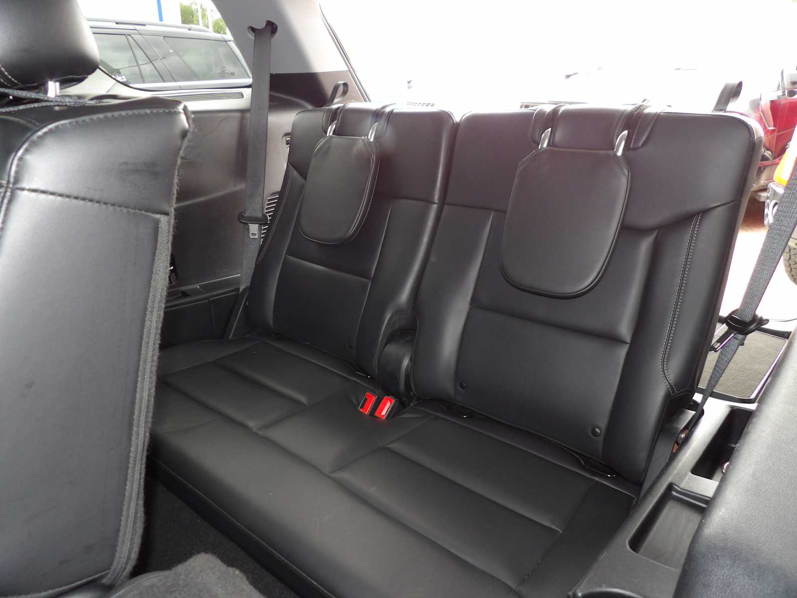 2021 Ford Explorer XLT photo 14