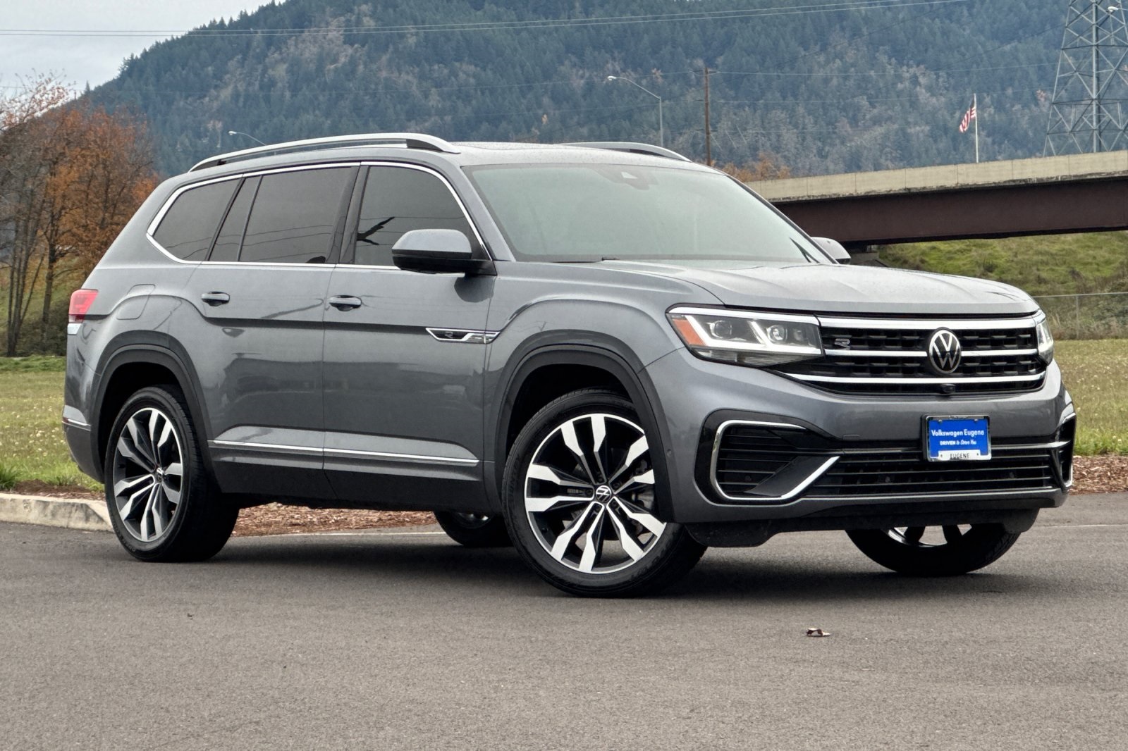 2022 Volkswagen Atlas SEL Premium R-Line's photo