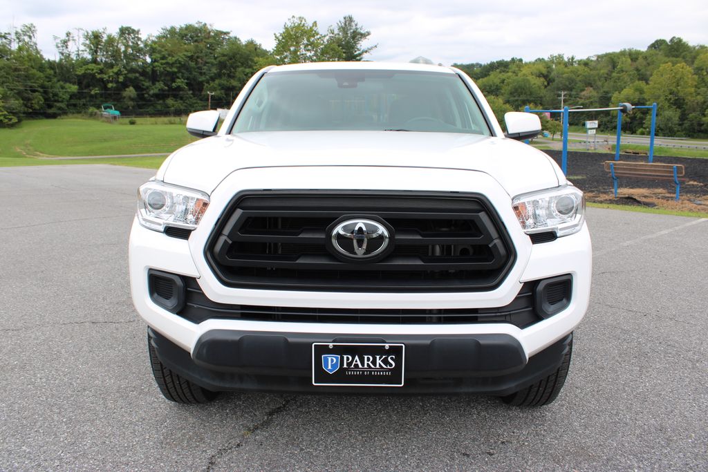 2023 Toyota Tacoma SR photo 4