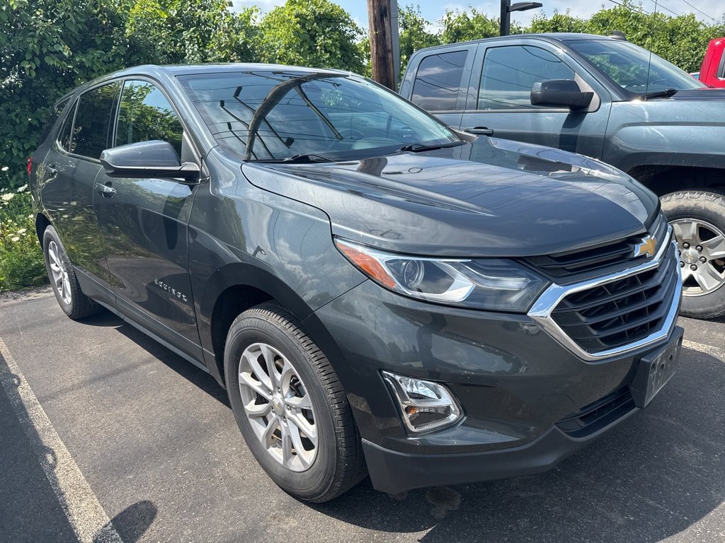 2020 Chevrolet Equinox LT photo 2