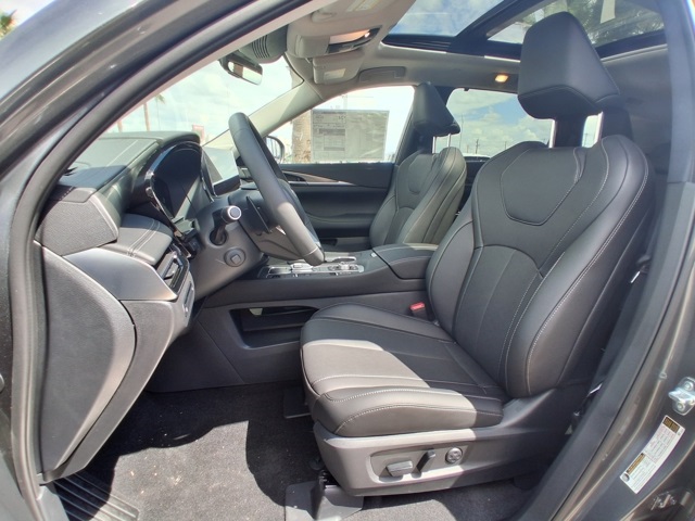 2026 Infiniti QX60 Luxe photo 16