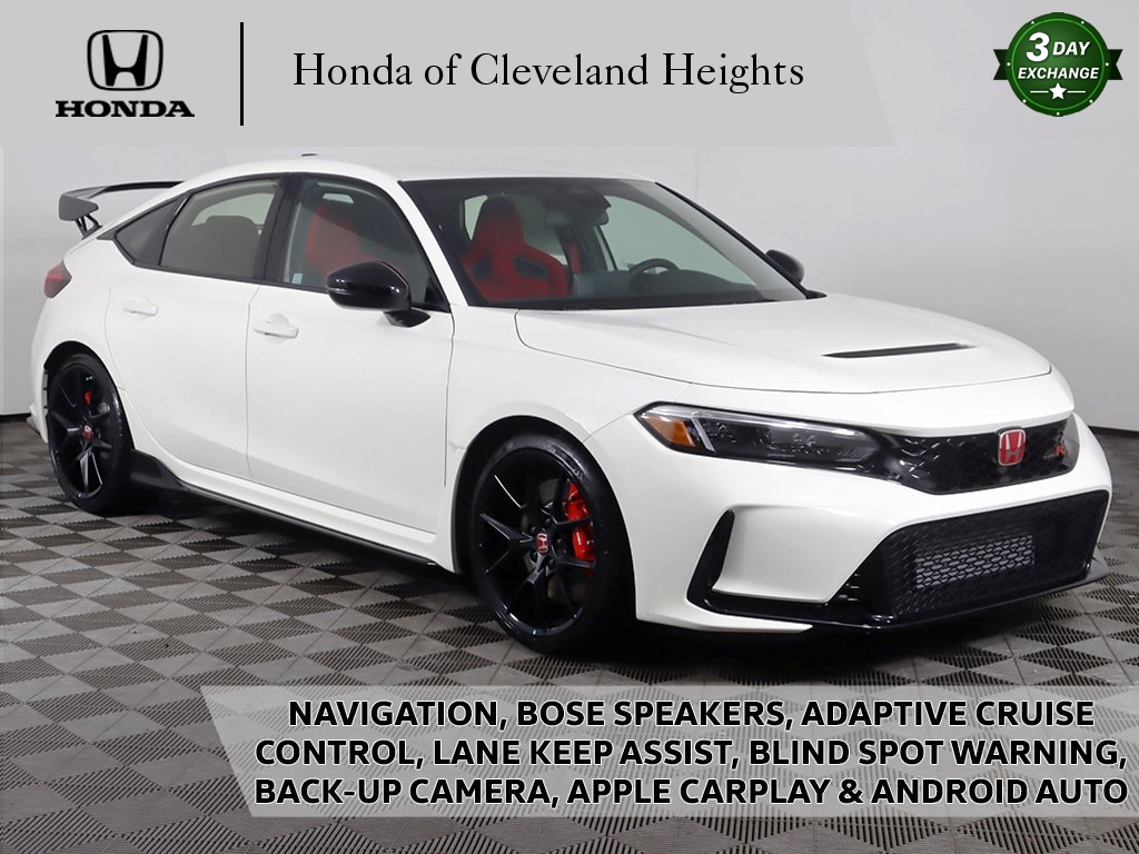 2025 Honda Civic Hatchback Type-R's photo