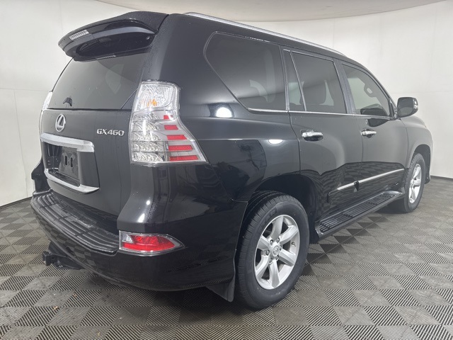 2016 Lexus GX 460 photo 3
