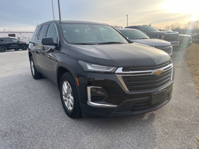 2023 Chevrolet Traverse LS's photo
