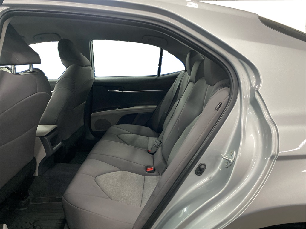 2023 Toyota Camry LE photo 4