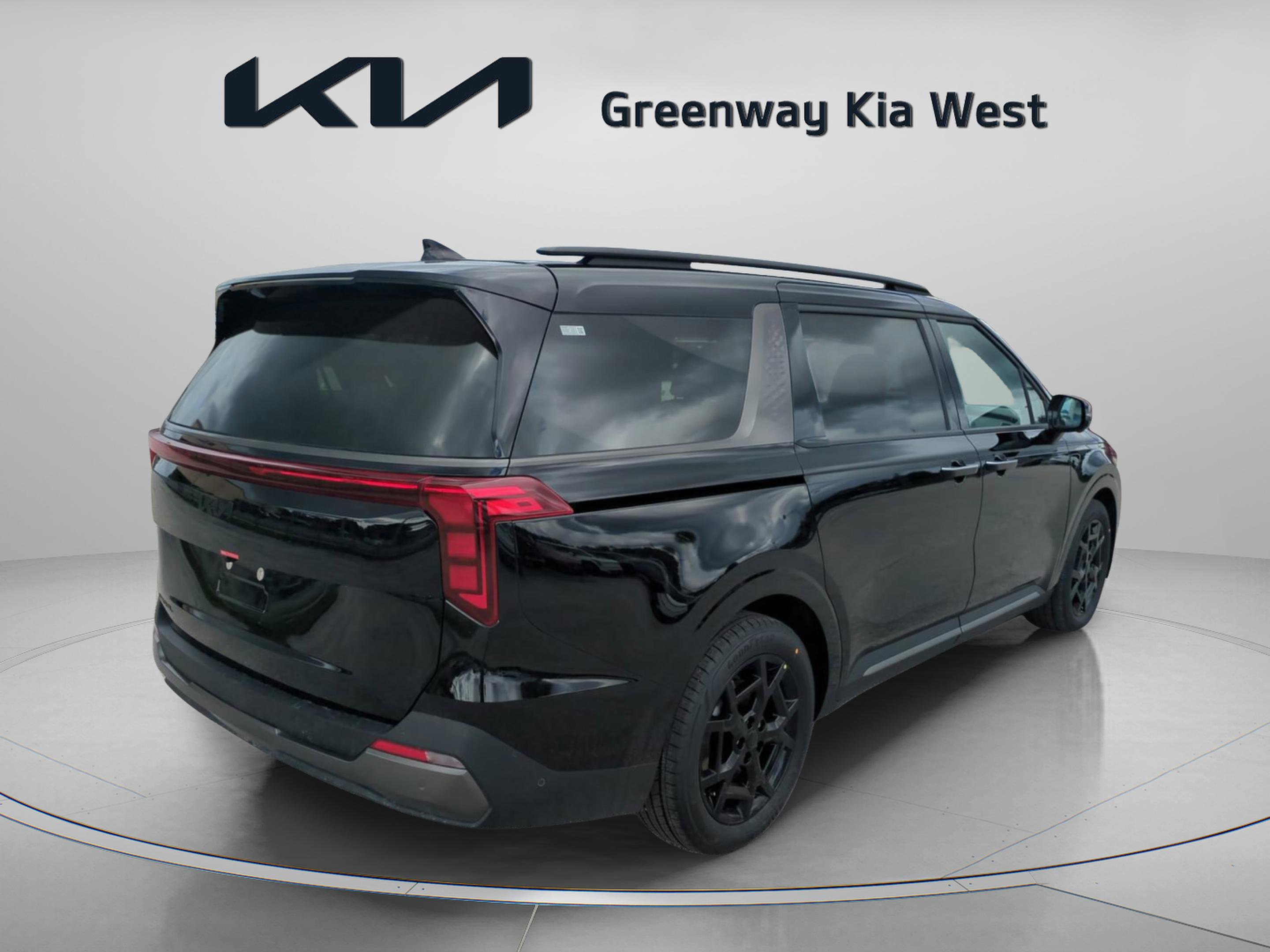 2026 Kia Carnival SX photo 4