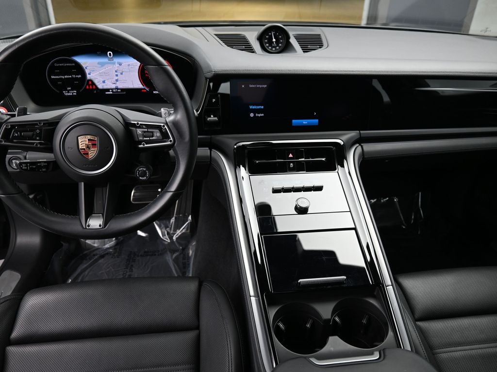 2024 Porsche Panamera Base photo 5