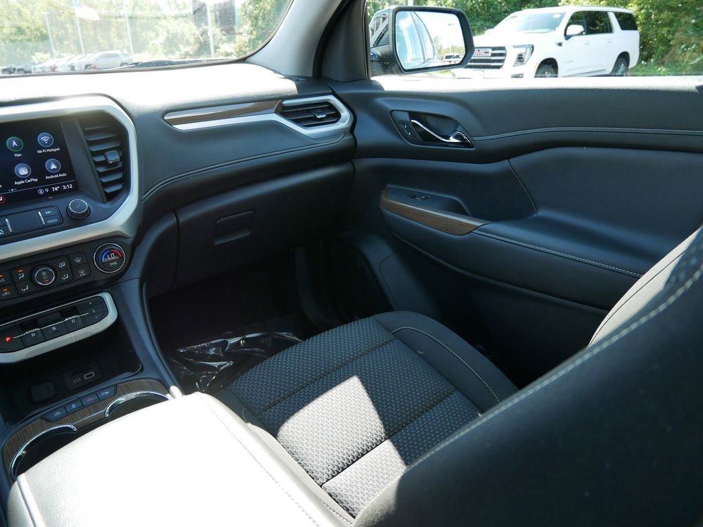 2023 Gmc Acadia SLE photo 14