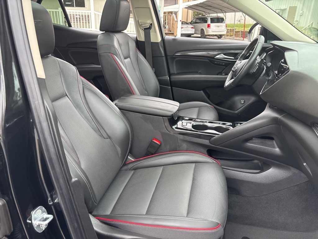 2023 Buick Envision Essence photo 5