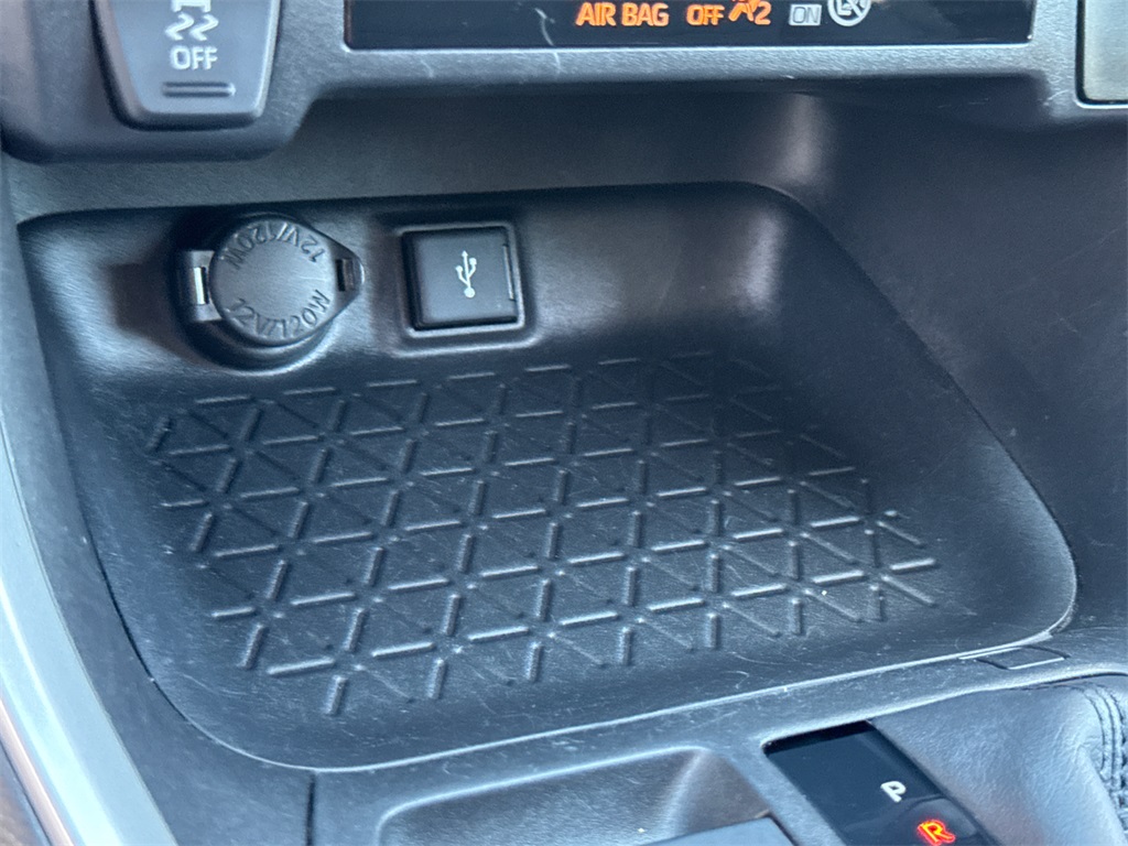 2021 Toyota RAV4 Hybrid LE photo 24