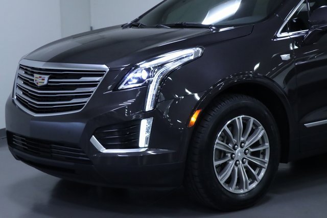 2018 Cadillac XT5 Luxury photo 2