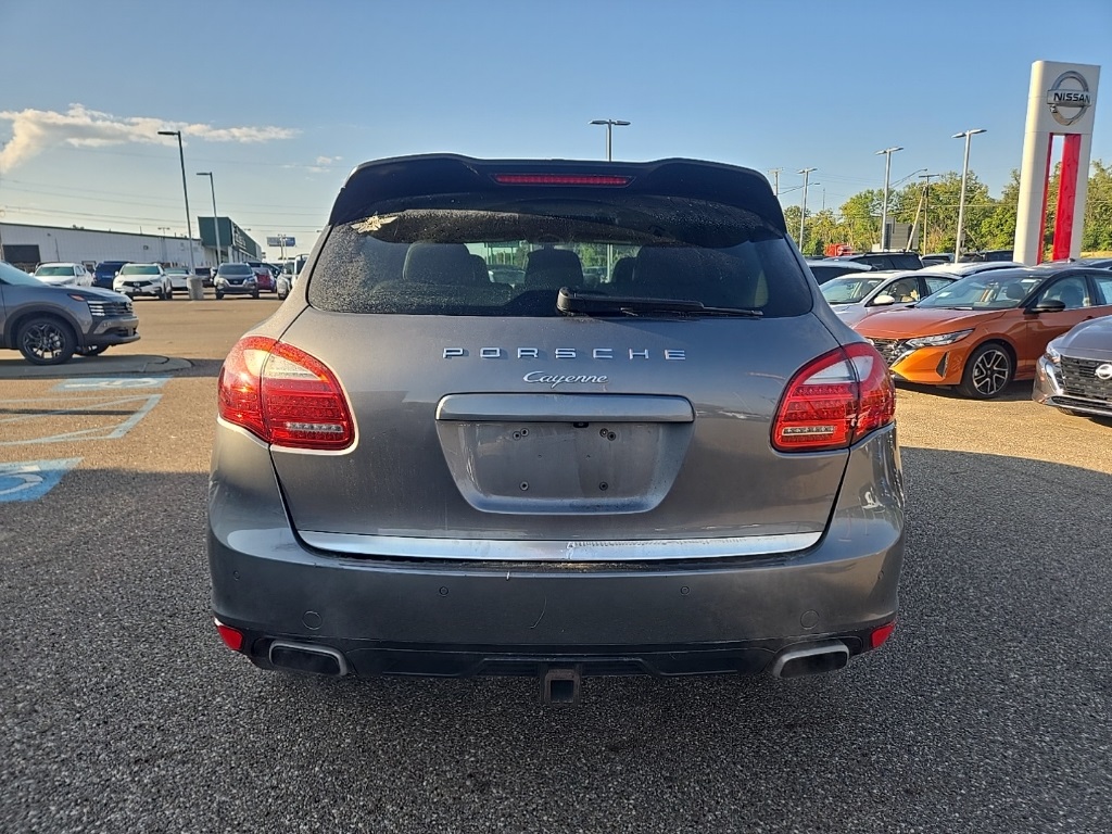 2013 Porsche Cayenne Base photo 6