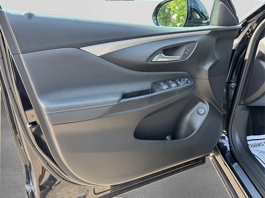 2024 Buick Envista Avenir photo 21