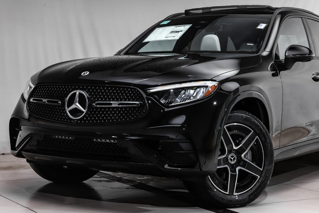 2025 Mercedes Benz GLC 350e 4MATIC photo 2