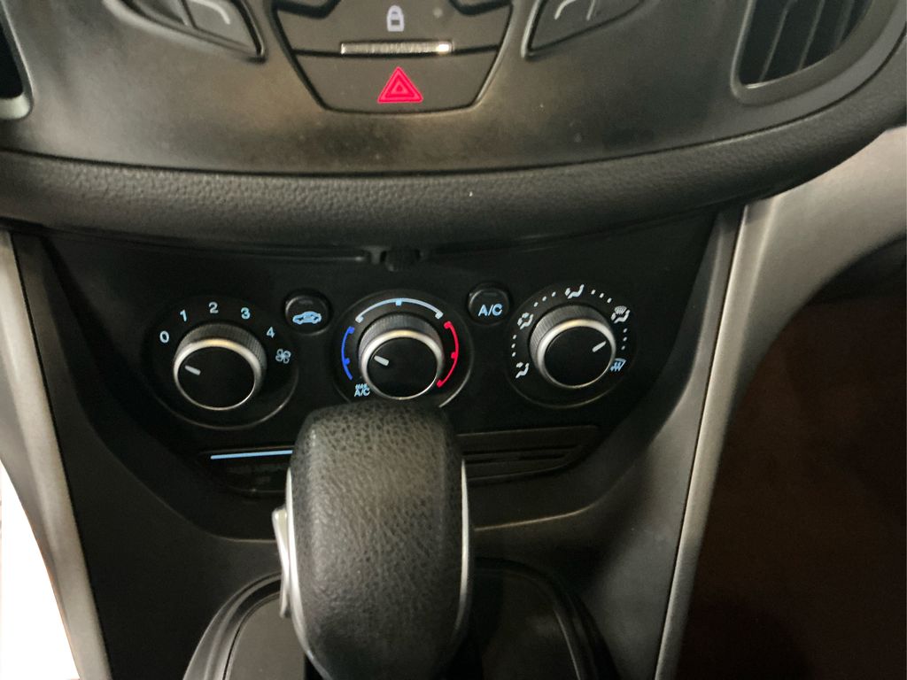 2015 Ford Escape SE photo 17