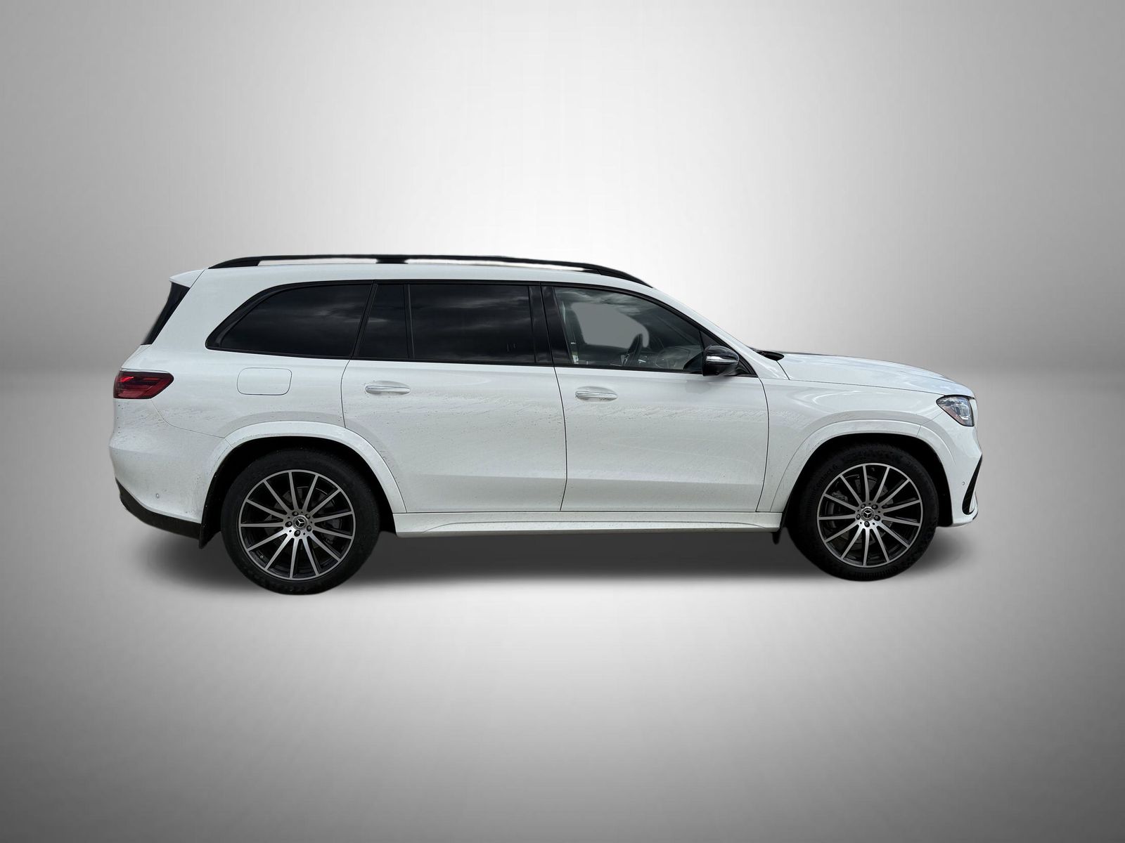 2025 Mercedes Benz GLS 450 4MATIC photo 2