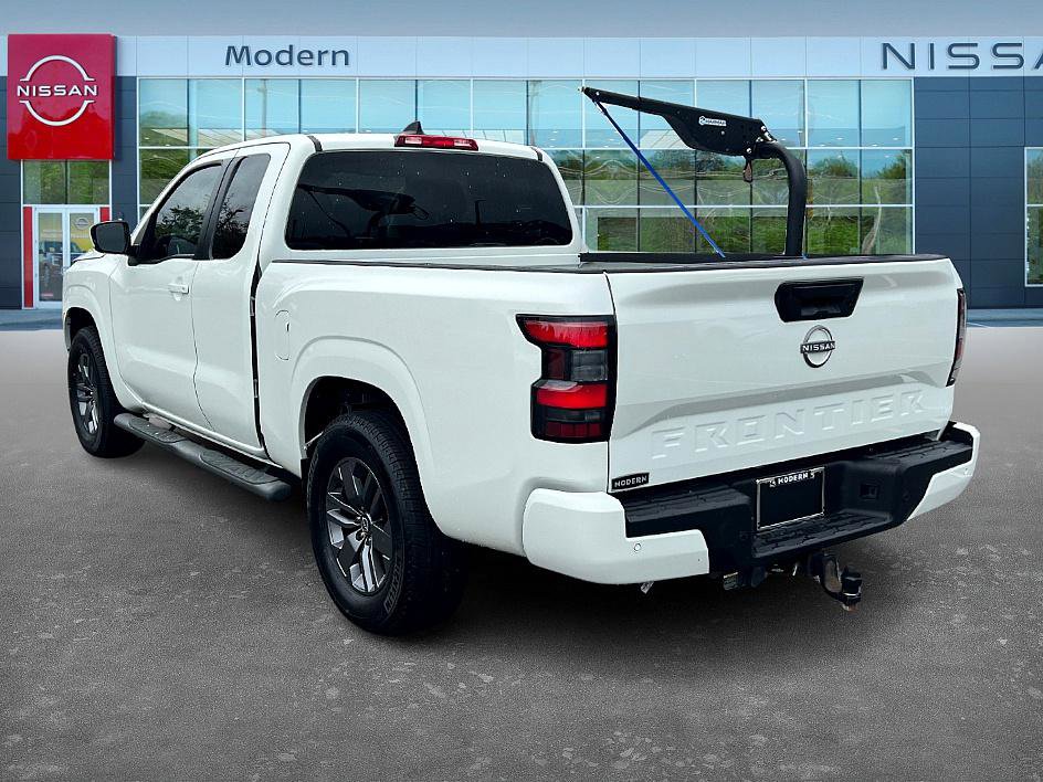 2025 Nissan Frontier SV photo 7