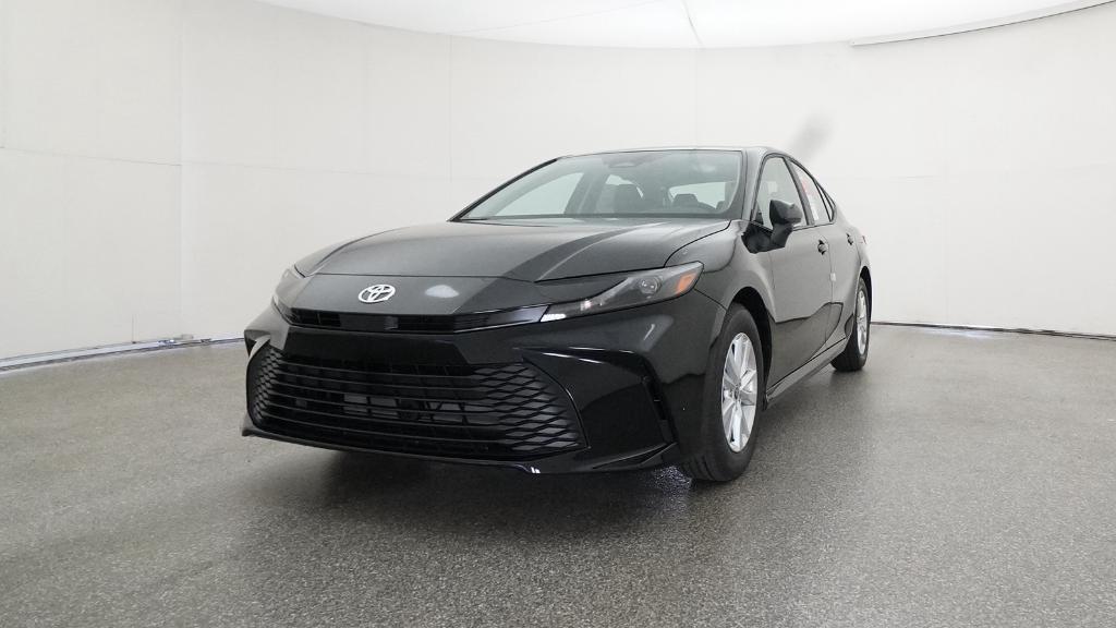 2026 Toyota Camry LE photo 4