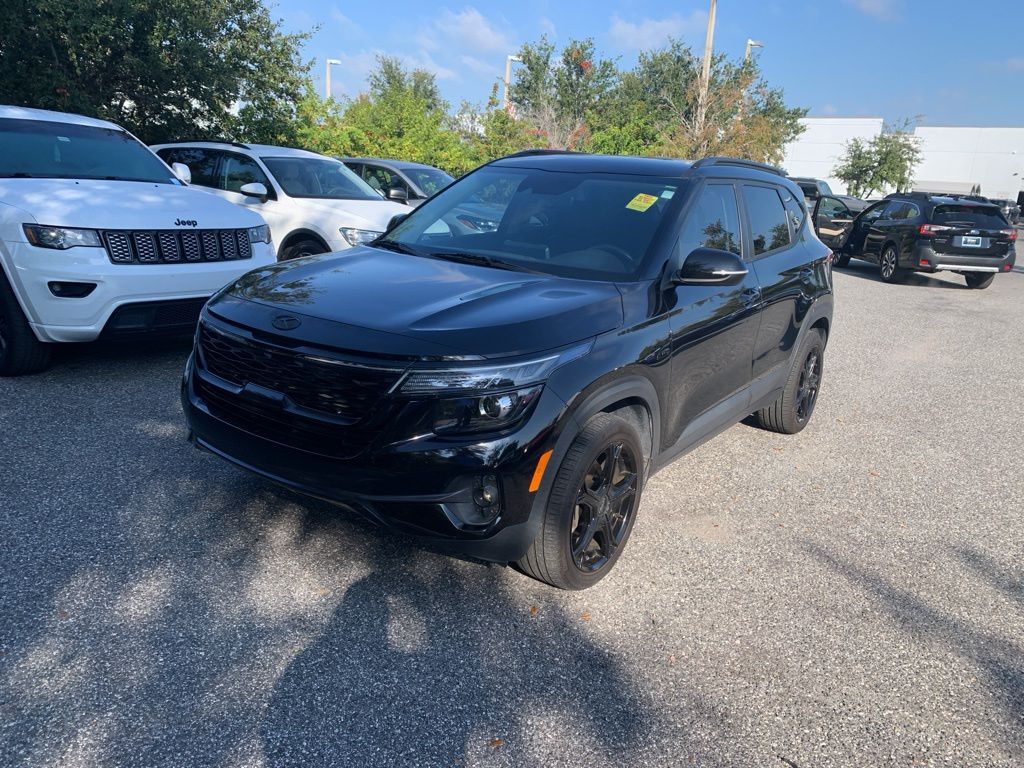 2021 Kia Seltos S photo 2