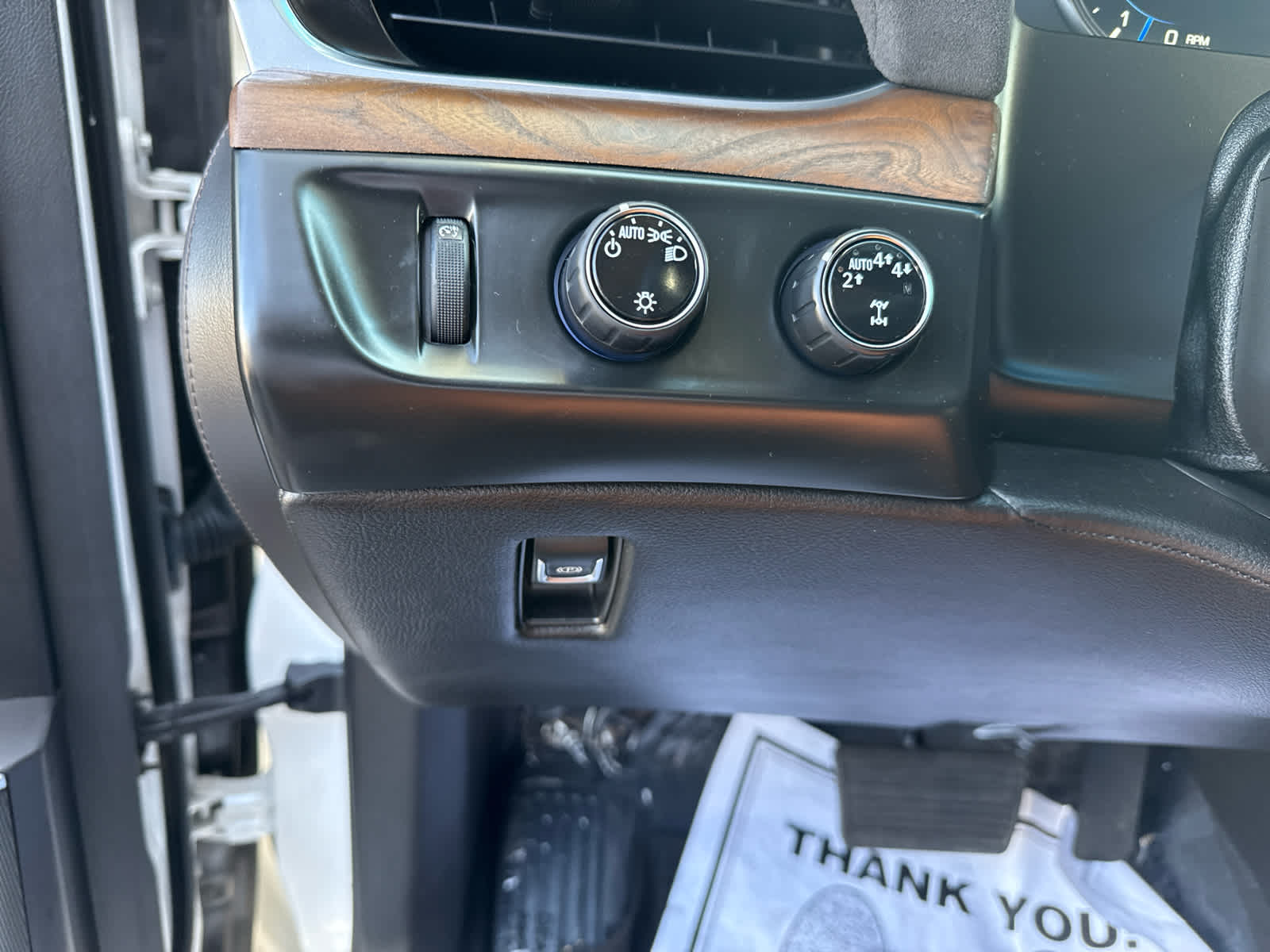 2019 Cadillac Escalade Premium Luxury photo 22