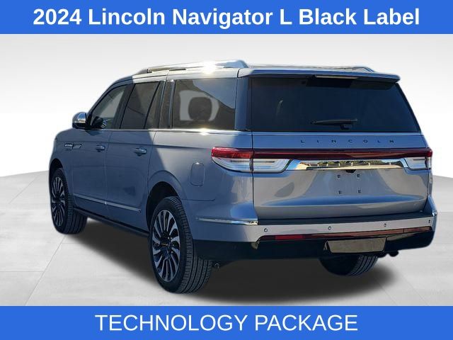 2024 Lincoln Navigator Black Label photo 11