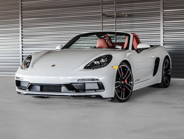 2025 Porsche 718