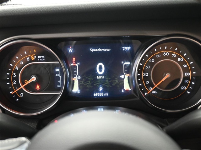 2022 Jeep Gladiator Overland photo 2