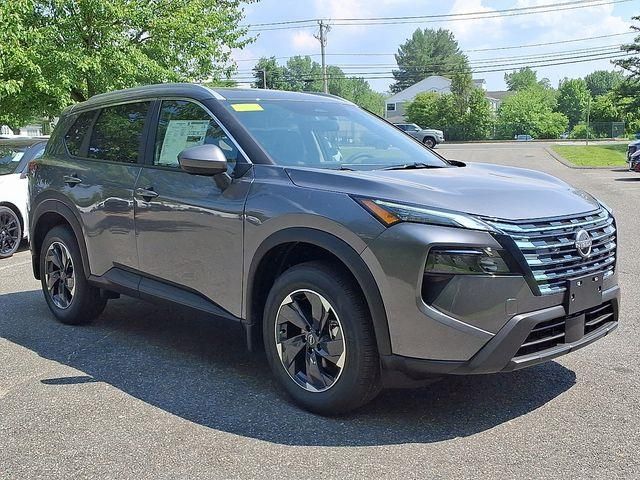 2025 Nissan Rogue SV photo 2