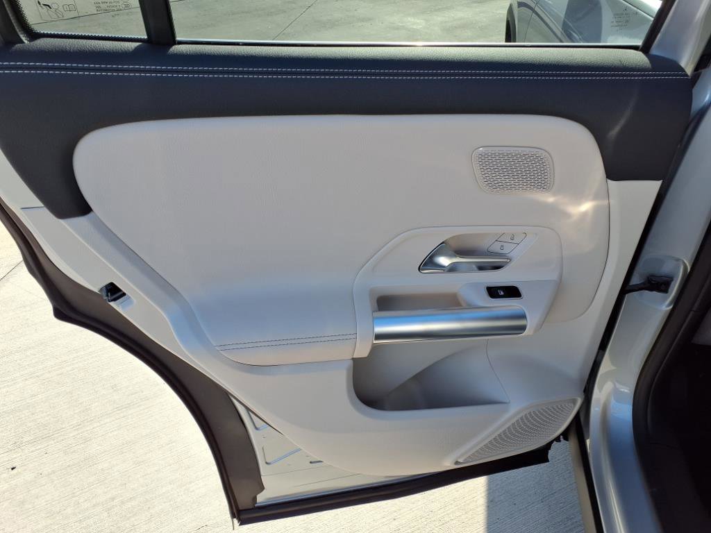 2026 Mercedes Benz GLA 250 photo 14