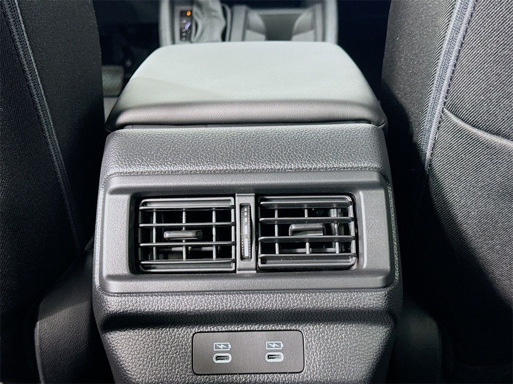 2025 Honda Accord LX photo 34