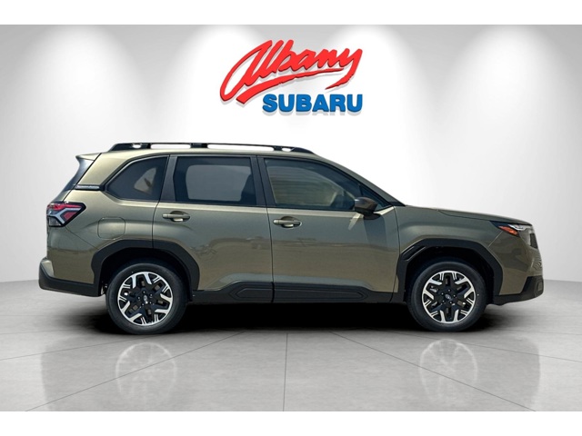 2025 Subaru Forester Premium photo 3