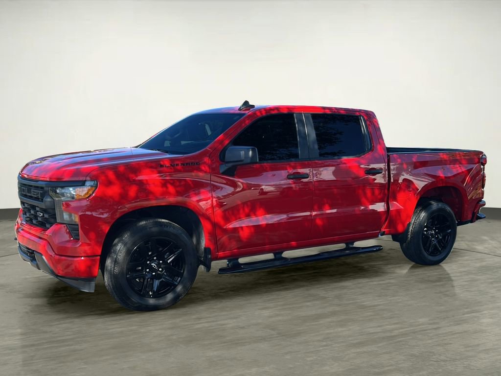 2023 Chevrolet Silverado 1500 Custom photo 2