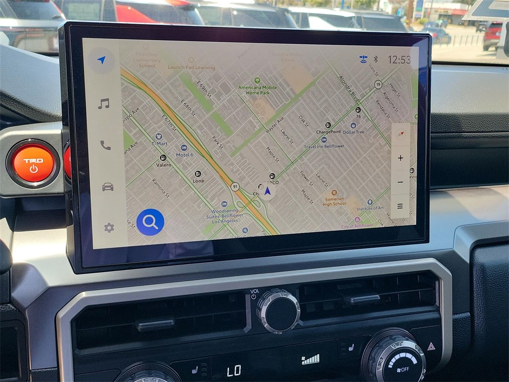 2025 Toyota Tacoma photo 6
