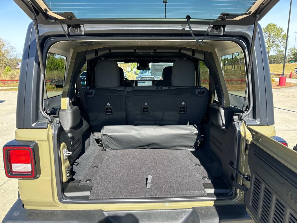 2025 Jeep Wrangler Sport S photo 6