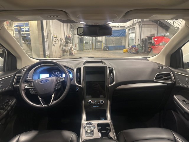 2024 Ford Edge SEL photo 15